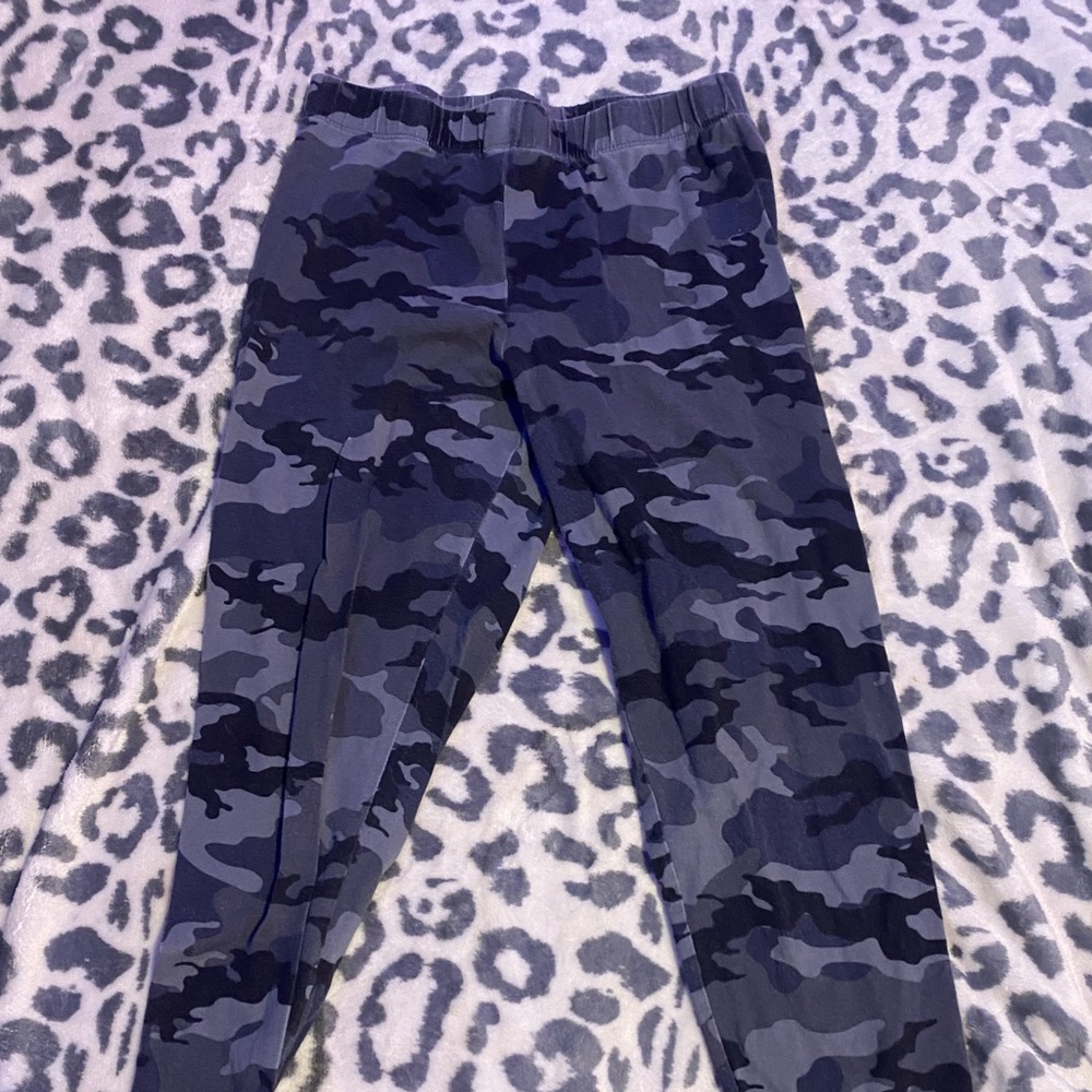 Camo leggings